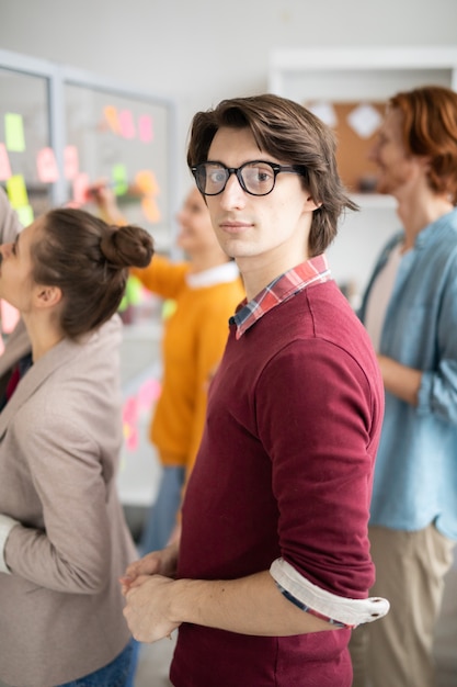 Homme, dans, environnement travail