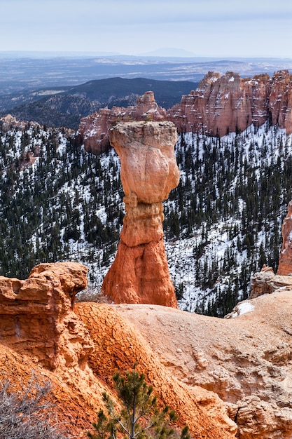 Hoodoo Rock appelé le chasseur à Bryce Canyon, USA