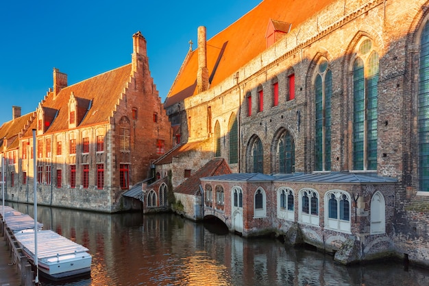 Hôpital Saint-Jean le matin, Bruges