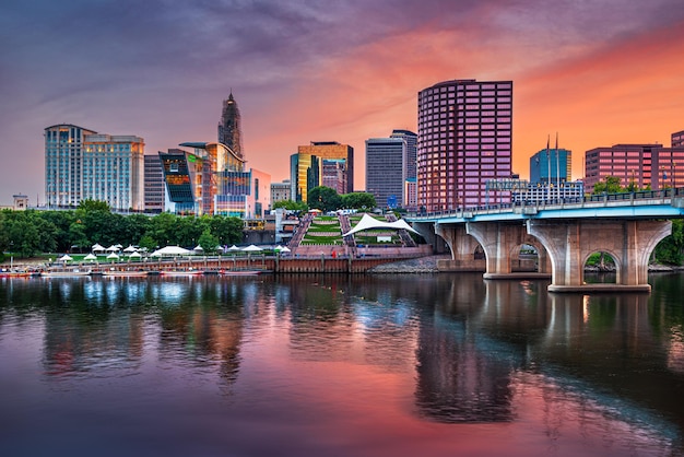 L'horizon du centre-ville de Hartford, dans le Connecticut, aux États-Unis