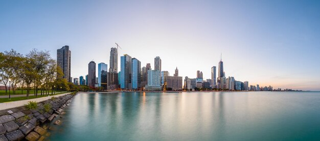 L'horizon du lac de Chicago, dans l'Illinois, aux États-Unis