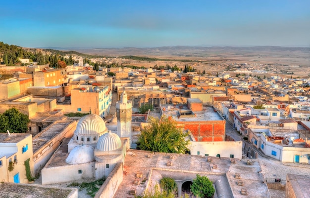 L'horizon d'El Kef, une ville du nord-ouest de la Tunisie, en Afrique du Nord