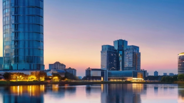 Photo un horizon de la ville avec un ciel violet et une ville en arrière-plan