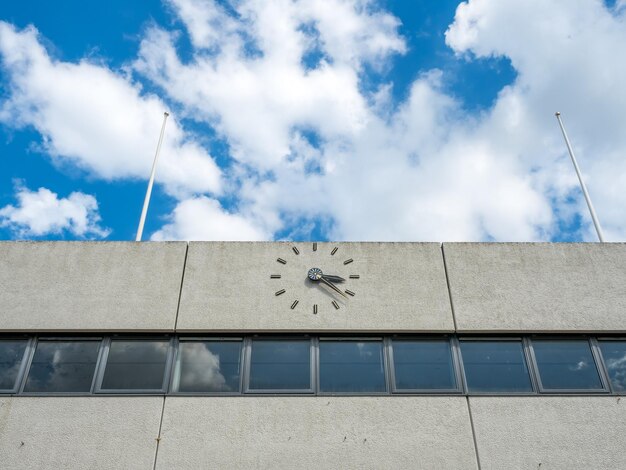 Horloge Sur Le Bâtiment