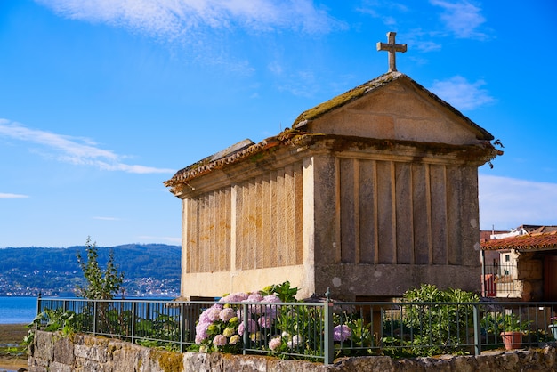 Horreo dans le village de Combarro Pontevedra Galice Espagne