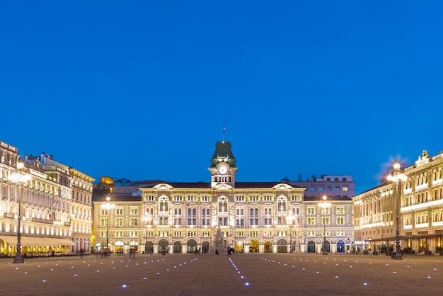 Hôtel de ville palazzo del municipio trieste italie