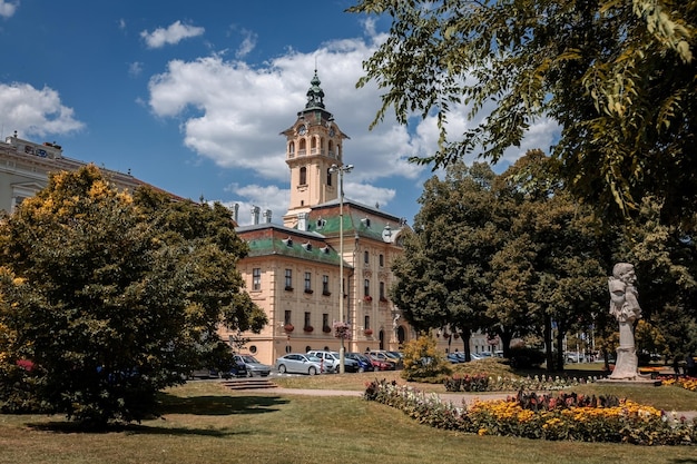 Hôtel de ville de Szeged vue depuis le parc Szeged Hongrie