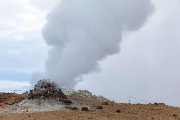 Hverir Islande