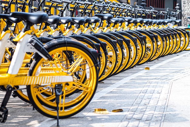 idée de transport propre à vélo pour sauver l'environnement dans la ville propre