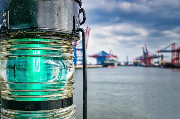 Photo il s'agit d'un hamburger hafen.