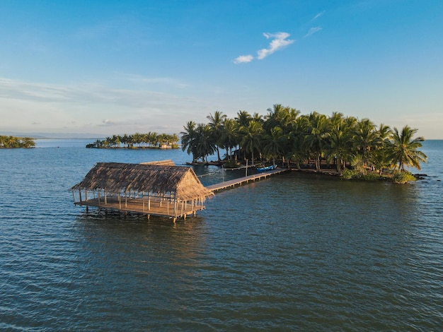 Île aux escargots dans la province de Koh Kong Paysage vacances tropicales palm été Cambodge Mer