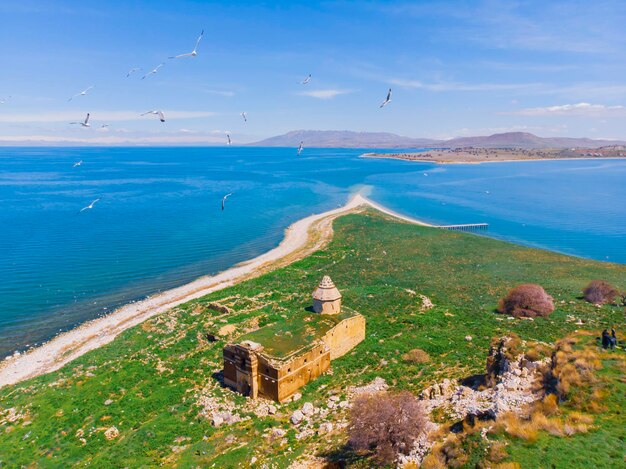 Photo l'île de carpanak est van turkey