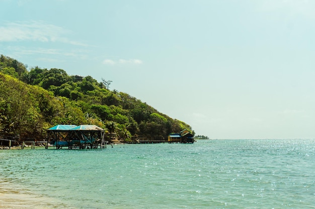 L'île de Guanaja au Honduras Le concept de voyage Natura