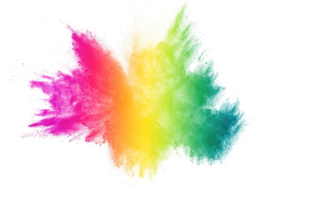 Image défocalisée de peintures en poudre multicolores sur fond blanc