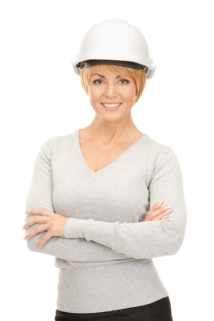 image lumineuse de femme entrepreneur en casque sur blanc