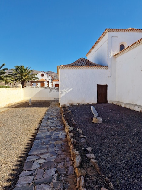 image verticale, côté de la porte de l'église d'Ampuyenta, Fuerteventura