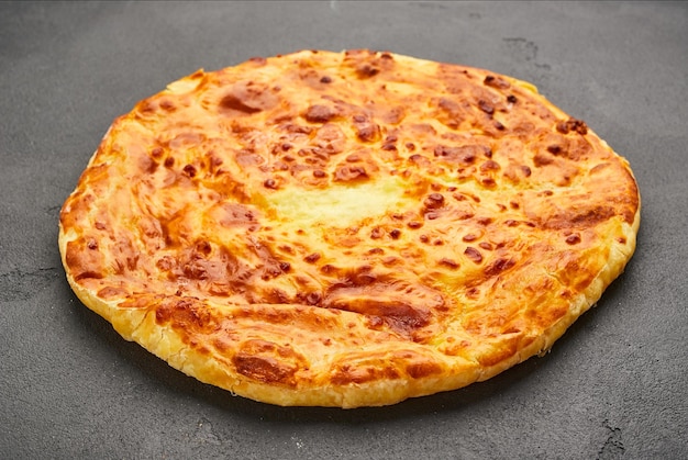 Imeretian Imeruli khachapuri pâtisserie traditionnelle au fromage géorgien Cuisson maison