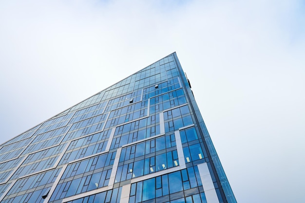 Immeuble de bureaux moderne façade en verre gratte-ciel détails de l'architecture extérieure