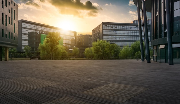 Immeuble de bureaux moderne le soir