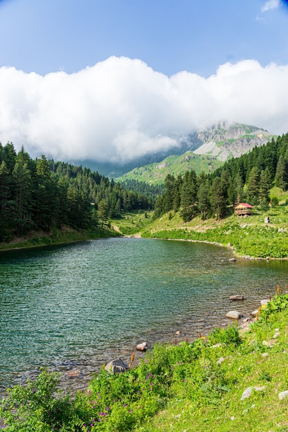 Incroyables photos de lacs et paysages de montagne. Savsat, Artvin - Turquie