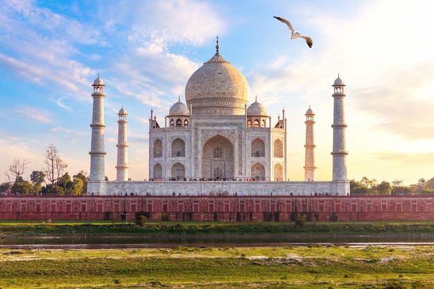 L'Inde, le complexe du Taj Mahal, belle vue de jour.