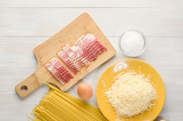 Ingrédients de la pâte de carbonara