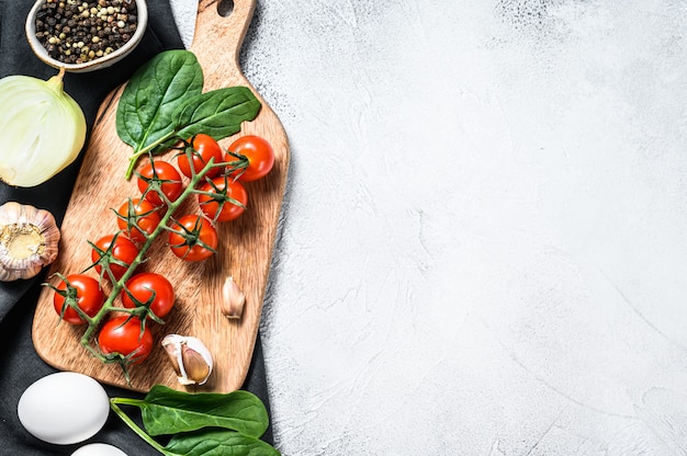 Ingrédients pour la cuisson des œufs de Shakshuka