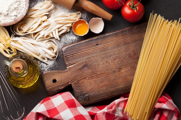 Ingrédients pour la cuisson des pâtes