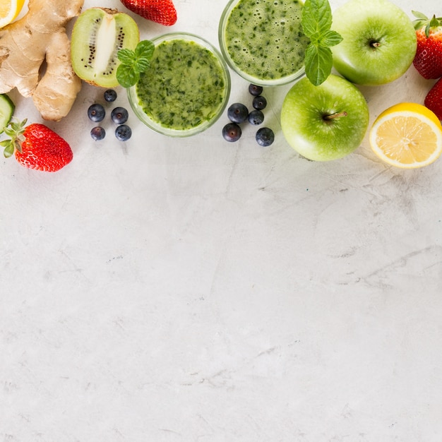 Ingrédients Pour Un Smoothie Vert Frais