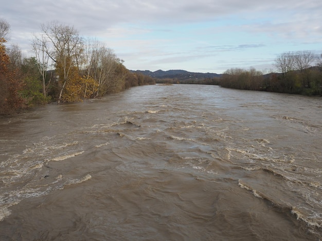 Inondation de grande rivière