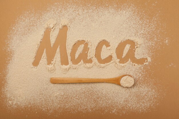 Inscription maca de farine gélatinisée de maca sur beige