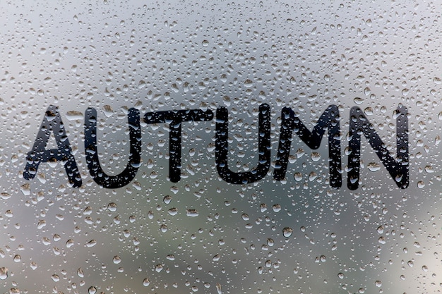 L&#39;inscription sur le verre, concept d&#39;automne