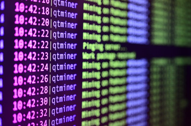 Instantané de macro de l'interface du programme pour l'exploration de devises cryptographiques