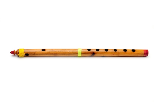 Instrument à vent en bambou flûte indienne isolée