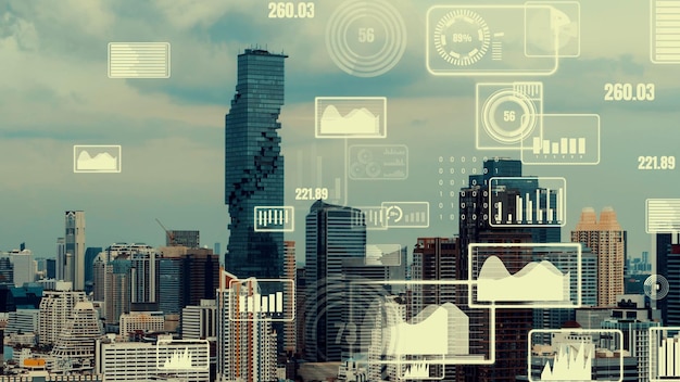 L'interface analytique des données d'entreprise survole la ville intelligente montrant l'avenir de l'altération