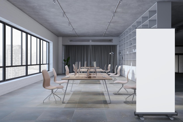 Intérieur de bureau moderne avec meubles vides, maquette blanche, fenêtre de bannière enroulable et bibliothèque avec vue sur la ville et sol en béton, rendu 3D