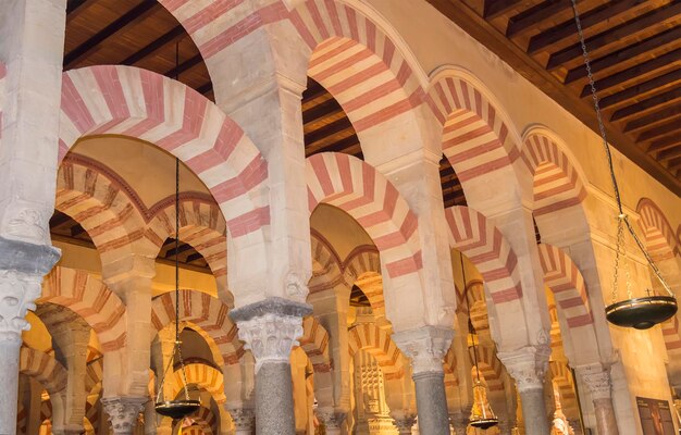 À l'intérieur de la cathédrale de la mosquée de Cordoue Espagne