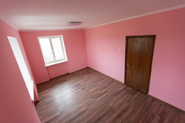 intérieur de chambre rose vide pour le design et la décoration.