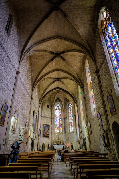 Intérieur de la collégiale gothique de La Romieu, dans le sud de la France (Gers)