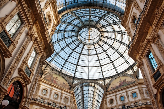 Intérieur du centre commercial Vittorio Emanuele Milan