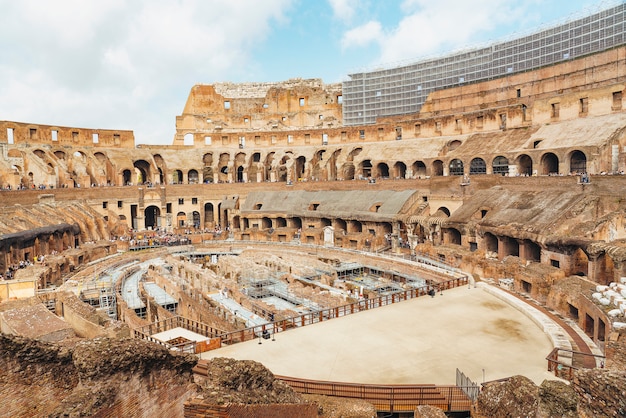 Intérieur du Colisée ou Colisée aka Flavian Amphitheatre