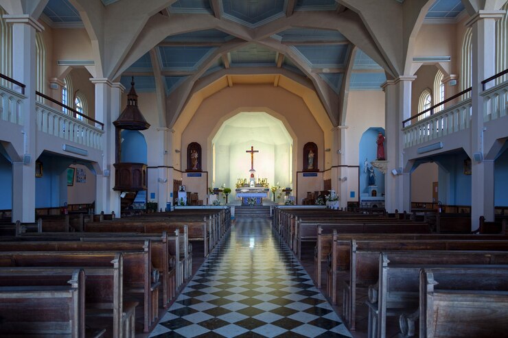 Photo intérieur de l'église notre dame des neiges à cilaos