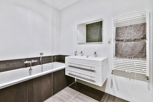 Photo intérieur de salle de bain