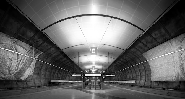 Photo intérieur de la station de métro