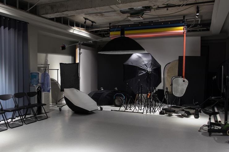 Photo intérieur d'un studio photo moderne. techniques et équipements