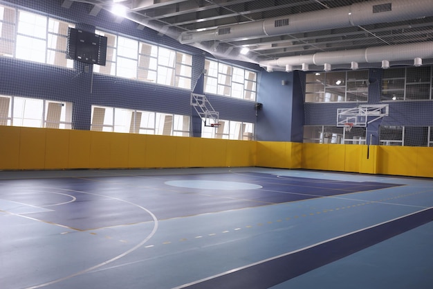 Photo l'intérieur d'un terrain de basket vide