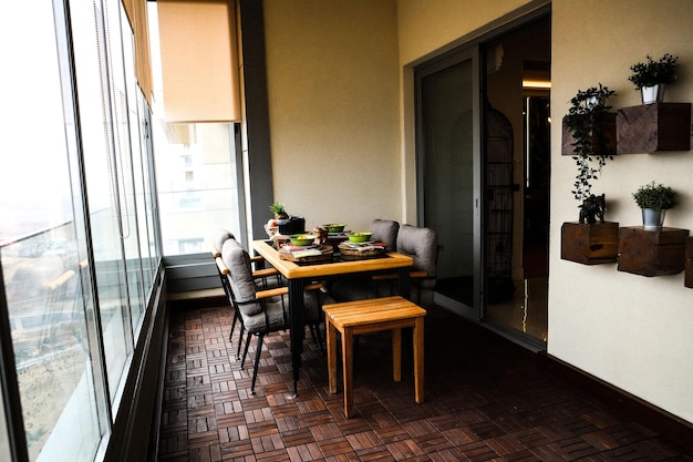 intérieur de la terrasse du balcon moderne