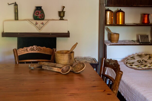 L'intérieur d'une vieille maison rurale libre