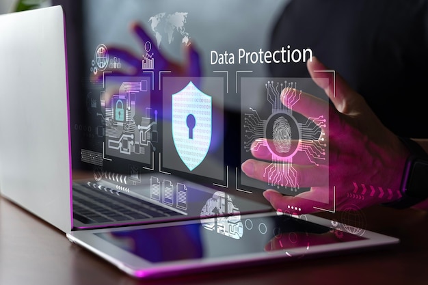 Internet Technology cybersécurité concept de crime numérique Protection des données contre les pirates Système de sécurité réseau Informations personnelles sur tablette
