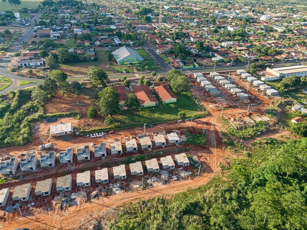 Photo itaja goias brésil 04 19 2024 petites maisons populaires en maçonnerie construites dans la ville